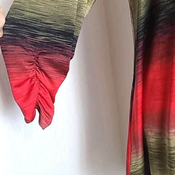 New Directions Colorful Ombre Top with Gold Grommets Neckline, Sz Large - Picture 4 of 8